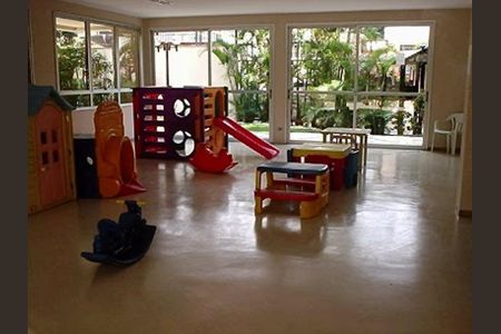 Apartamento à venda com 2 quartos, 70m² em Vila Alexandria, São Paulo