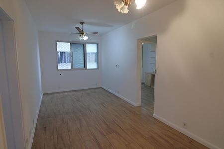 Sala de apartamento para alugar com 3 quartos, 67m² em Todos Os Santos, Rio de Janeiro