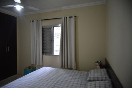 Apartamento à venda com 60m², 2 quartos e 2 vagasQuarto 2