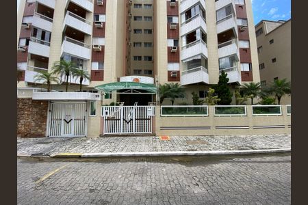 Apartamento para alugar com 80m², 2 quartos e 1 vaga Apartamento para alugar com 80m², 2 quartos e 1 vagaFachada