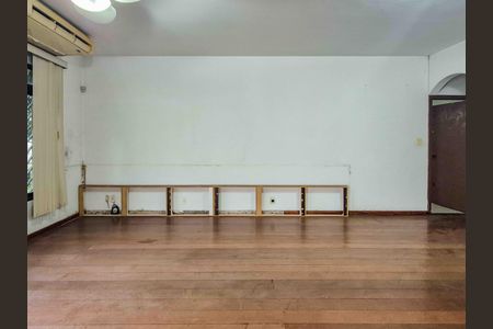 Sala de casa de condomínio à venda com 5 quartos, 197m² em Vila Pirajussara, São Paulo