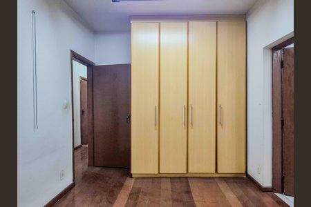 Quarto 2 - Suíte de casa de condomínio à venda com 5 quartos, 197m² em Vila Pirajussara, São Paulo