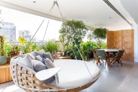 Apartamento à venda com 3 quartos, 390m² em Itaim Bibi, São Paulo