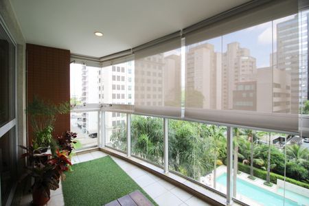 Varanda de apartamento à venda com 2 quartos, 95m² em Vila Olímpia, São Paulo