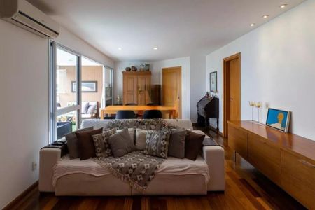 Apartamento à venda com 2 quartos, 95m² em Vila Olímpia, São Paulo