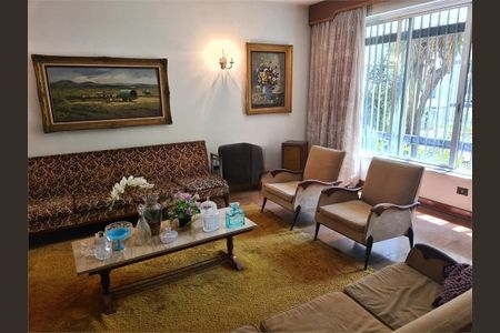 Casa à venda com 3 quartos, 375m² em Vila Nova Conceição, São Paulo