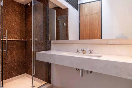 Casa à venda com 3 quartos, 396m² em Alto de Pinheiros, São Paulo