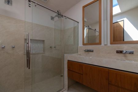 Casa à venda com 3 quartos, 396m² em Alto de Pinheiros, São Paulo