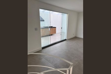 Apartamento à venda com 3 quartos, 110m² em Vila Bonilha Nova, São Paulo