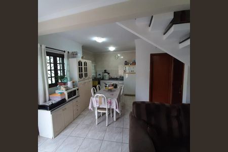 Casa à venda com 2 quartos, 142m² em Parque Novo Oratório, Santo André