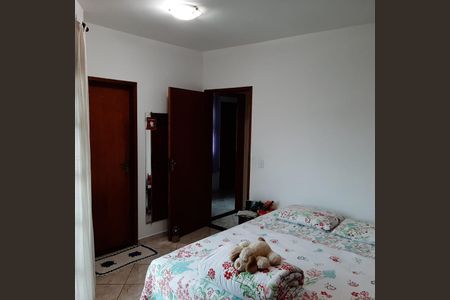 Casa à venda com 2 quartos, 142m² em Parque Novo Oratório, Santo André