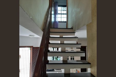 Casa à venda com 2 quartos, 142m² em Parque Novo Oratório, Santo André