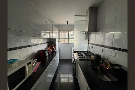 Apartamento à venda com 2 quartos, 52m² em Sítio Pinheirinho, São Paulo