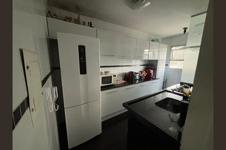 Apartamento à venda com 2 quartos, 52m² em Sítio Pinheirinho, São Paulo