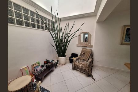 Casa à venda com 3 quartos, 269m² em Vila Congonhas, São Paulo