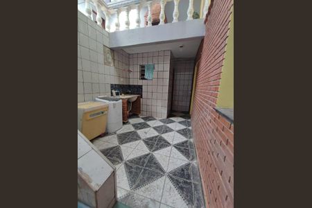 Casa à venda com 4 quartos, 200m² em Jardim Las Vegas, Santo André