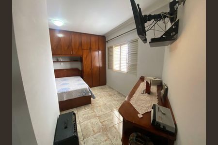 Casa à venda com 3 quartos, 254m² em Vila Palmares, São Caetano do Sul