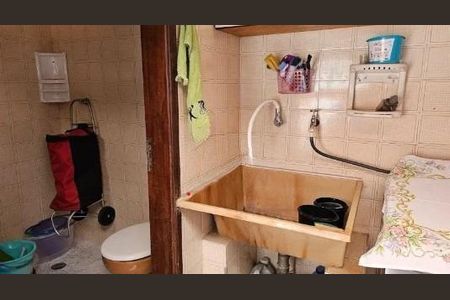 Casa à venda com 170m², 3 quartos e 2 vagas