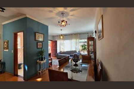 Casa à venda com 170m², 3 quartos e 2 vagas