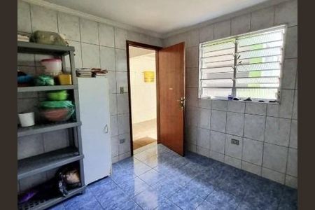 Casa à venda com 3 quartos, 140m² em Jardim Santo Elias, São Paulo