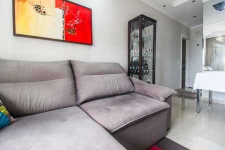Sala de apartamento para alugar com 2 quartos, 55m² em Jardim Tupanci, Barueri