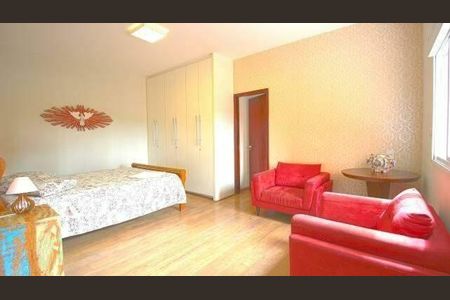 Casa à venda com 392m², 5 quartos e 4 vagas