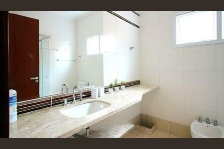 Casa à venda com 392m², 5 quartos e 4 vagas