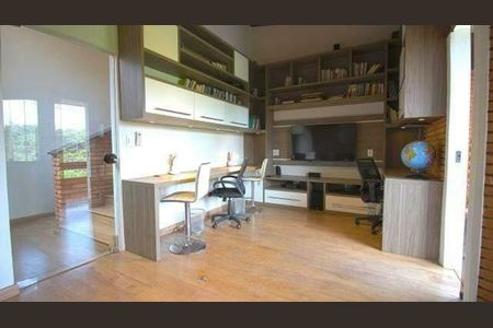 Casa à venda com 392m², 5 quartos e 4 vagas