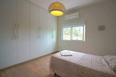 Casa à venda com 392m², 5 quartos e 4 vagas