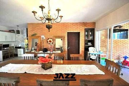 Casa à venda com 5 quartos, 392m² em Parque da Hipica, Campinas