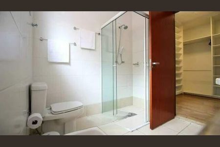 Casa à venda com 392m², 5 quartos e 4 vagas