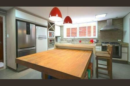Casa à venda com 392m², 5 quartos e 4 vagas