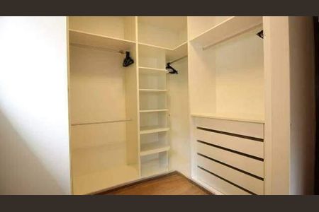 Casa à venda com 392m², 5 quartos e 4 vagas