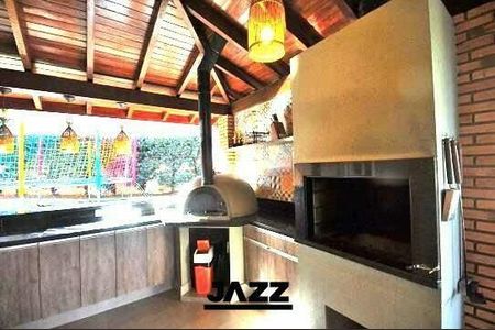 Casa à venda com 392m², 5 quartos e 4 vagas