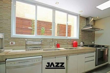 Casa à venda com 392m², 5 quartos e 4 vagas