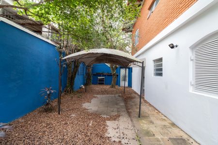 Casa à venda com 350m², 4 quartos e 3 vagasQuintal