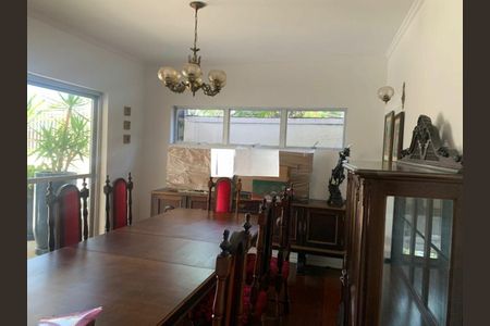 Casa à venda com 4 quartos, 350m² em Cidade São Francisco, São Paulo