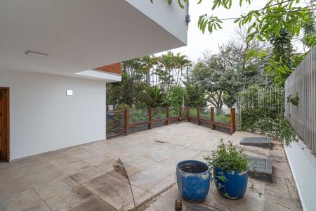 Casa à venda com 350m², 4 quartos e 3 vagasQuintal
