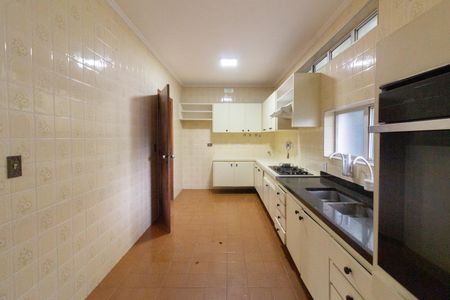 Casa à venda com 350m², 4 quartos e 3 vagasCozinha