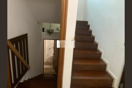 Casa à venda com 4 quartos, 350m² em Cidade São Francisco, São Paulo