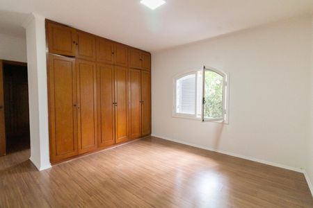 Casa à venda com 350m², 4 quartos e 3 vagasQuarto 4