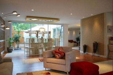 Casa de Condomínio à venda com 4 quartos, 300m² em Vila Nova Caledonia, São Paulo