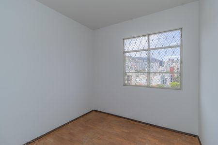 Apartamento à venda com 2 quartos, 77m² em Cruzeiro, Belo Horizonte