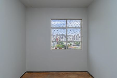 Apartamento à venda com 2 quartos, 77m² em Cruzeiro, Belo Horizonte