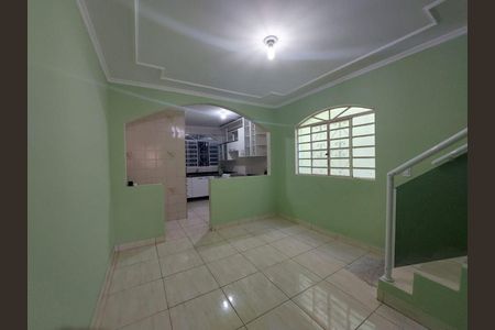 Casa à venda com 3 quartos, 148m² em Parque Cisper, São Paulo