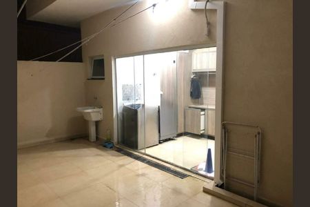 Casa à venda com 4 quartos, 226m² em Jardim Ipaussurama, Campinas