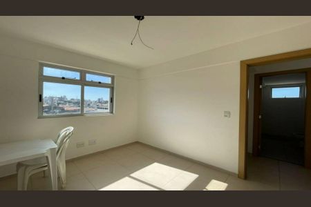 Apartamento à venda com 2 quartos, 58m² em Carlos Prates, Belo Horizonte