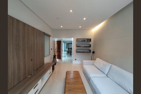 Sala de casa à venda com 4 quartos, 200m² em Aclimação, São Paulo