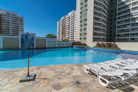 Apartamento à venda com 67m², 2 quartos e 1 vaga Apartamento à venda com 67m², 2 quartos e 1 vagaÁrea comum - Piscina