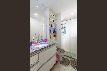 Apartamento à venda com 67m², 2 quartos e 1 vaga Apartamento à venda com 67m², 2 quartos e 1 vagaBanheiro da Suíte